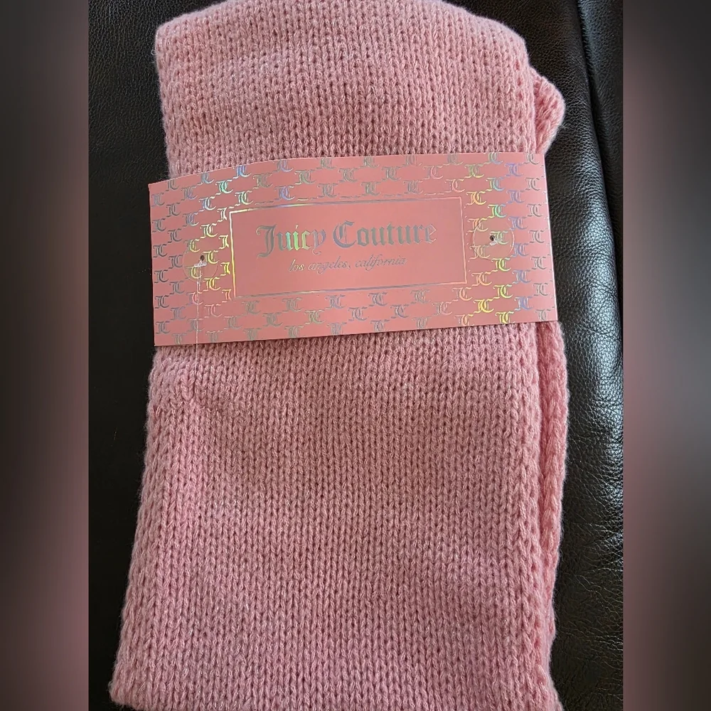 Juicy Couture 3PC Winter Gift Set Scarf, Hat And Gloves With Embellished Logo - Picture 4 of 7